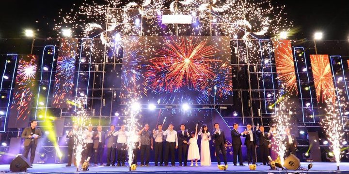 Top Ý Tưởng Tổ Chức Tiệc Tất Niên Độc Đáo