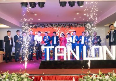 Xu Hướng Âm Thanh Ánh Sáng Cho Tiệc Tất Niên Đẳng Cấp 2026